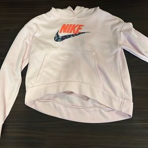girls pink cropped nike hoodie